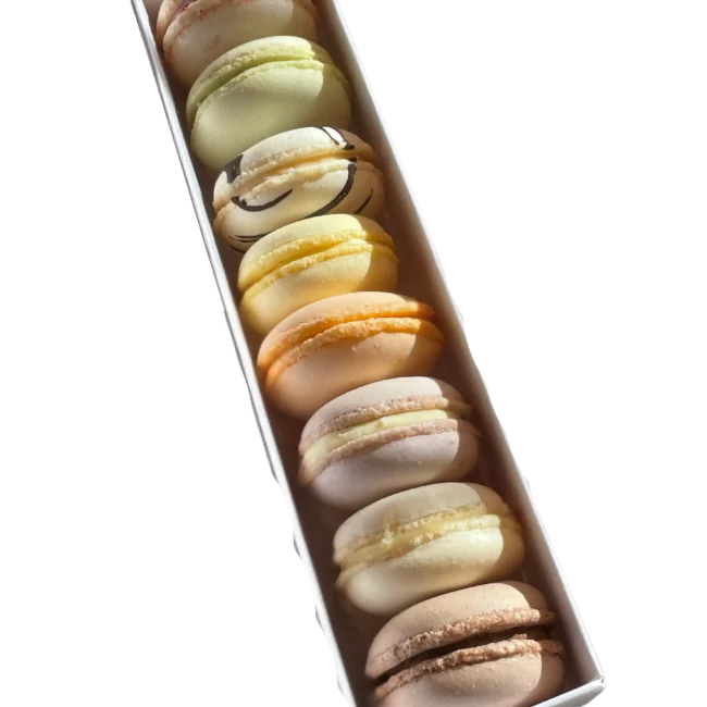 coffret de 8 macarons - studio macarons